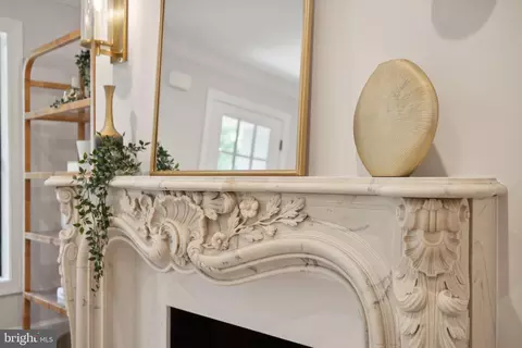 1716 37th St NW, Washington, DC 20007 photo 8