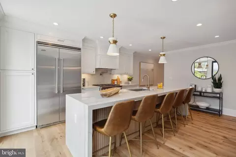 1716 37th St NW, Washington, DC 20007 photo 16
