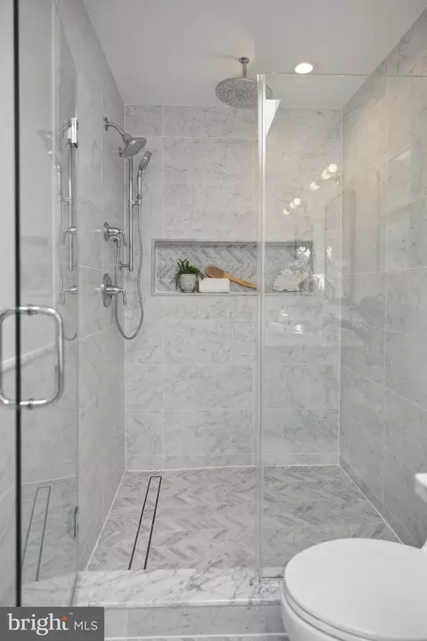 1716 37th St NW, Washington, DC 20007 photo 29