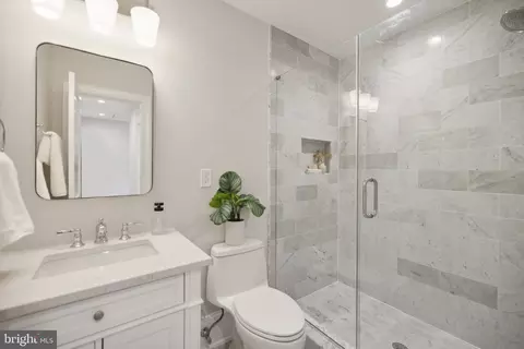 1716 37th St NW, Washington, DC 20007 photo 34
