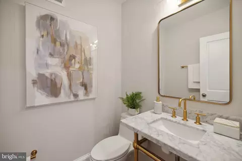 1716 37th St NW, Washington, DC 20007 photo 11