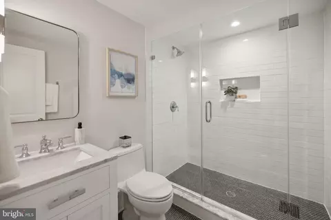 1716 37th St NW, Washington, DC 20007 photo 44