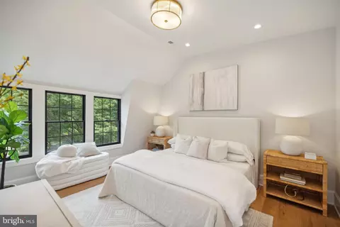 1716 37th St NW, Washington, DC 20007 photo 26