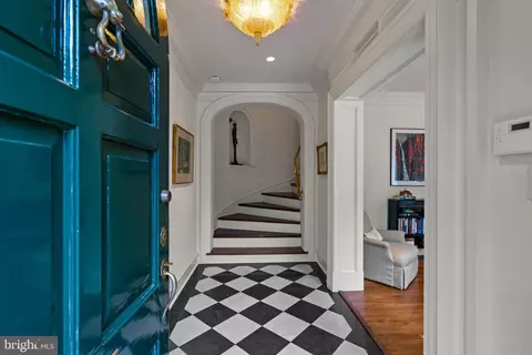 1818 24th St NW, Washington, DC 20008 photo 4