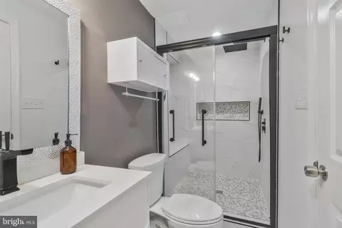 Bath - 1709 N Capitol NE, Washington, DC 20002 photo 1 of 3
