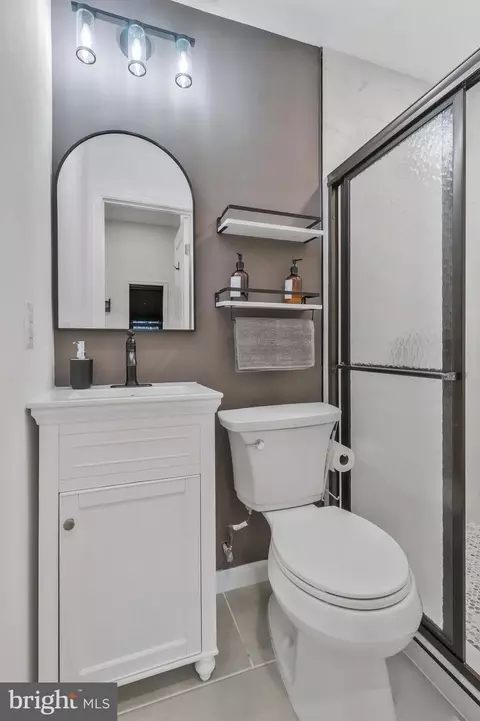 Bath - 1709 N Capitol NE, Washington, DC 20002 photo 2 of 3