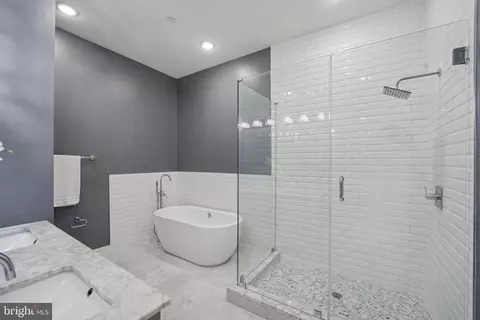 Bath - 1210 19th St NE #1, Washington, DC 20002 photo 2 of 4