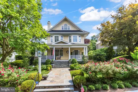 3724 Northampton St NW, Washington, DC 20015