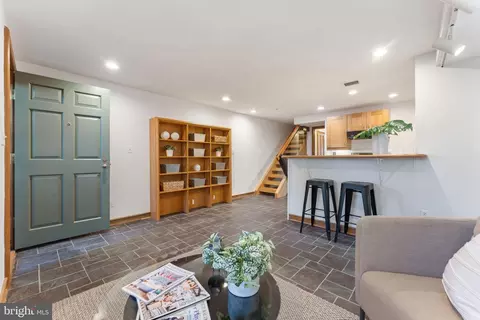 221 A St NE, Washington, DC 20002 photo 36