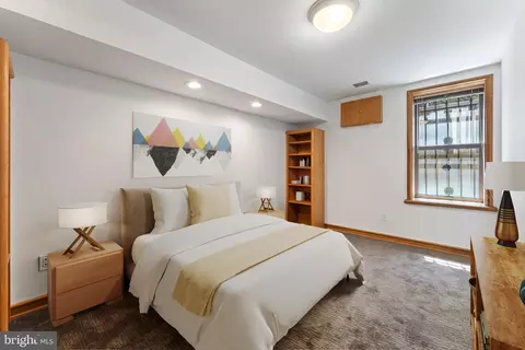 221 A St NE, Washington, DC 20002 photo 43