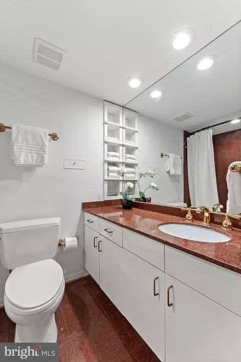 221 A St NE, Washington, DC 20002 photo 24