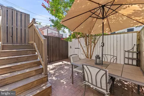 221 A St NE, Washington, DC 20002 photo 14
