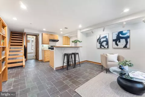 221 A St NE, Washington, DC 20002 photo 33