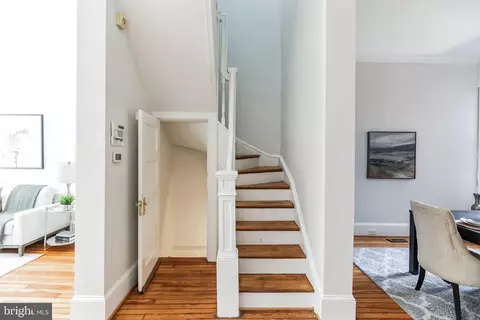 Entry Way - 1008 K St NE, Washington, DC 20002 photo 2 of 5