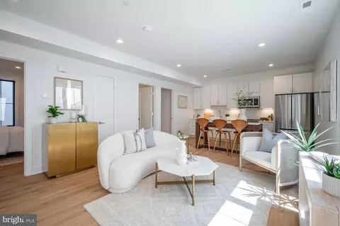 1228 Brentwood Rd NE #002, Washington, DC 20018
