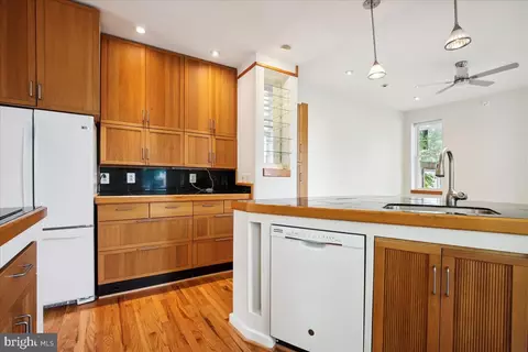 521 2nd St SE, Washington, DC 20003 photo 11
