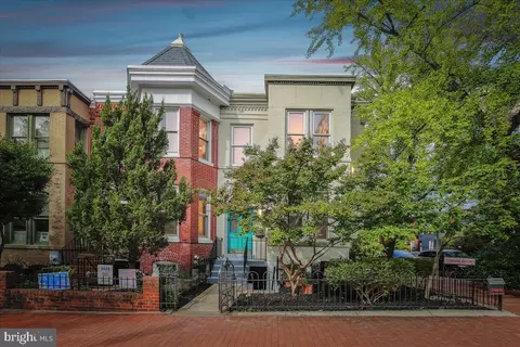 521 2nd St SE, Washington, DC 20003 photo 2