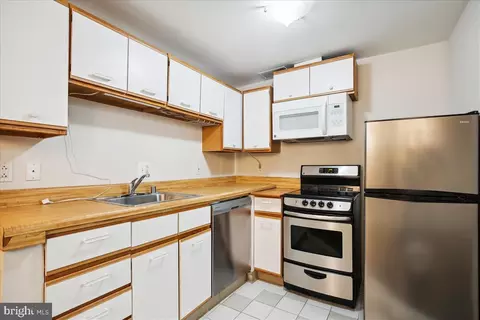 521 2nd St SE, Washington, DC 20003 photo 36