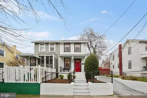 4630 Hayes St NE, Washington, DC 20019