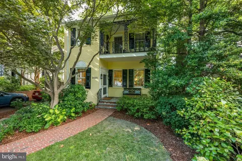 3025 Ordway St NW, Washington, DC 20008