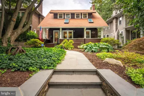 3714 Livingston St NW, Washington, DC 20015