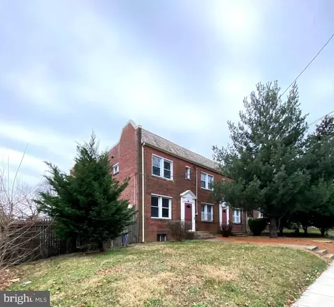 717 719 Irving St NE, Washington, DC 20017