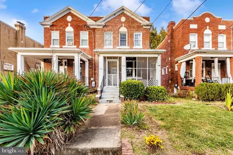 1914 Newton St NE, Washington, DC 20018