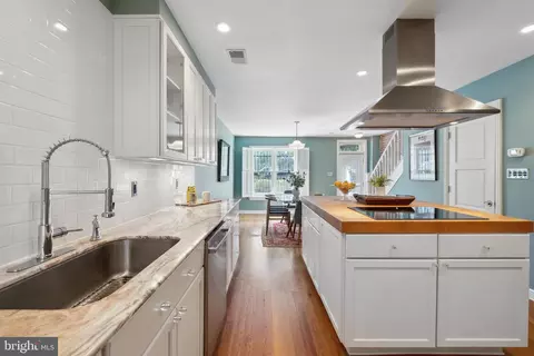 768 11th St SE, Washington, DC 20003 photo 5