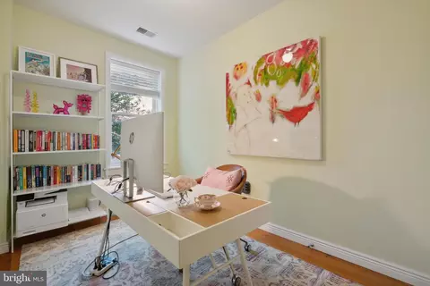 768 11th St SE, Washington, DC 20003 photo 9