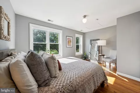 768 11th St SE, Washington, DC 20003 photo 13