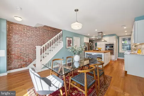 768 11th St SE, Washington, DC 20003 photo 2