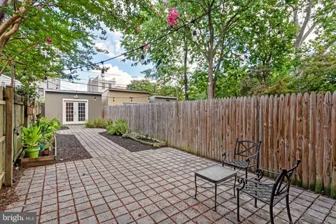 1350 L St SE, Washington, DC 20003 photo 25