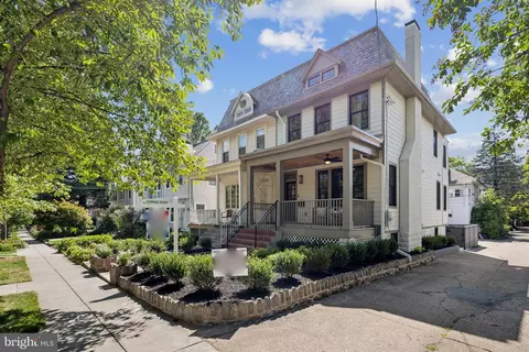 5340 42nd St NW, Washington, DC 20015