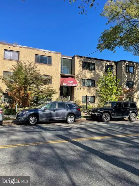 4555 Macarthur Blvd NW #212, Washington, DC 20007