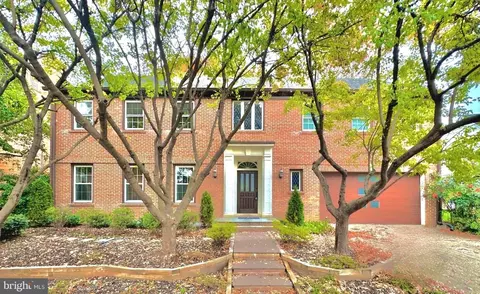 5113 Yuma St NW, Washington, DC 20016