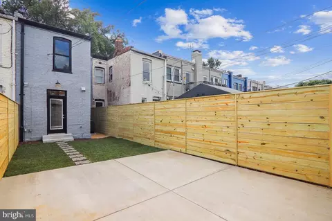 Exterior - 616 14th Pl NE, Washington, DC 20002 photo 2 of 4