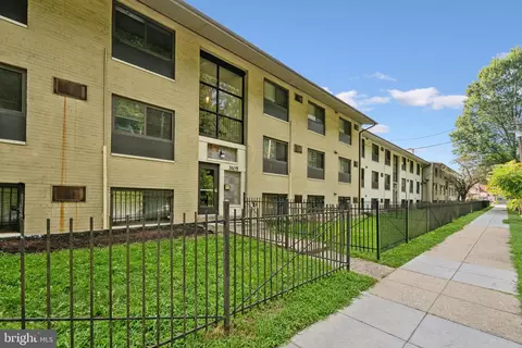 3105 Naylor Rd SE #304, Washington, DC 20020