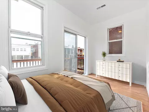 Bedroom - 121 Thomas St NW, Washington, DC 20001 photo 2 of 10