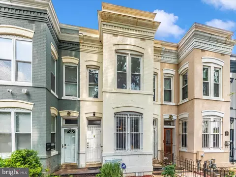 Exterior - 121 Thomas St NW, Washington, DC 20001 photo 2 of 10