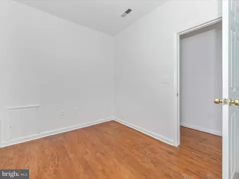 Bedroom - 121 Thomas St NW, Washington, DC 20001 photo 5 of 10