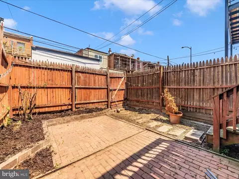 Exterior - 121 Thomas St NW, Washington, DC 20001 photo 6 of 10