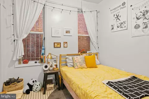 Bedroom - 121 Thomas St NW, Washington, DC 20001 photo 9 of 10