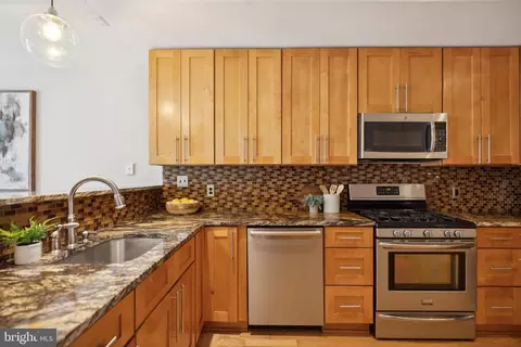 2249 12th St NW, Washington, DC 20009 photo 9