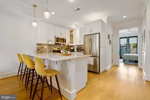1423 Meridian Pl NW, Washington, DC 20010