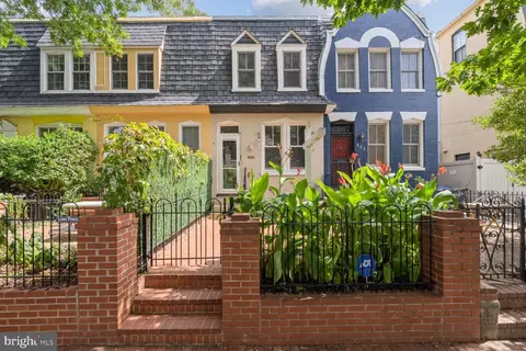 805 25th St NW, Washington, DC 20037