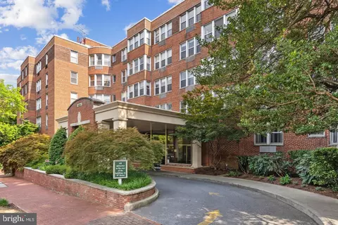 2500 Q St NW #425, Washington, DC 20007