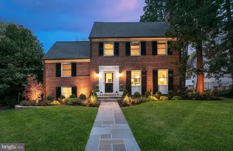 3540 Chesapeake St NW, Washington, DC 20008