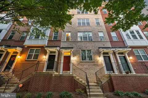 2518 Sayles Pl SE #9, Washington, DC 20020