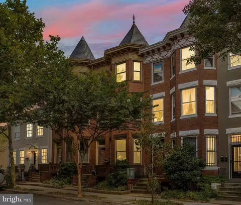 1720 Newton St NW #A, Washington, DC 20010