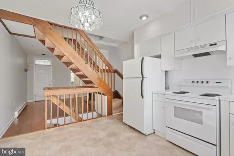 Entry Way - 642 9th St NE, Washington, DC 20002 photo 1 of 5